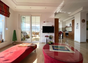 Просторная квартира 2+1 в районе Тосмур