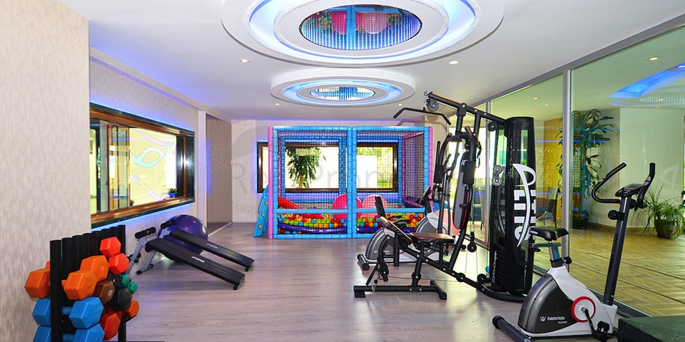 Апартаменты 2+1 в 300 метрах от Средиземного моря в Махмутларе 