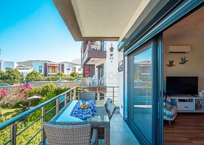 Дуплекс 2+1 с террасой и садом в центральной части Бодрума в шаговой доступности к морю