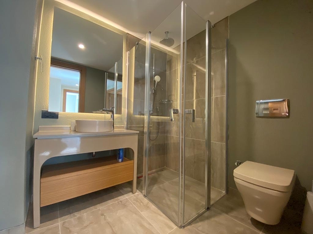 Вилла 3+1 в элитном комплексе с видом на море в районе Ялыкавак