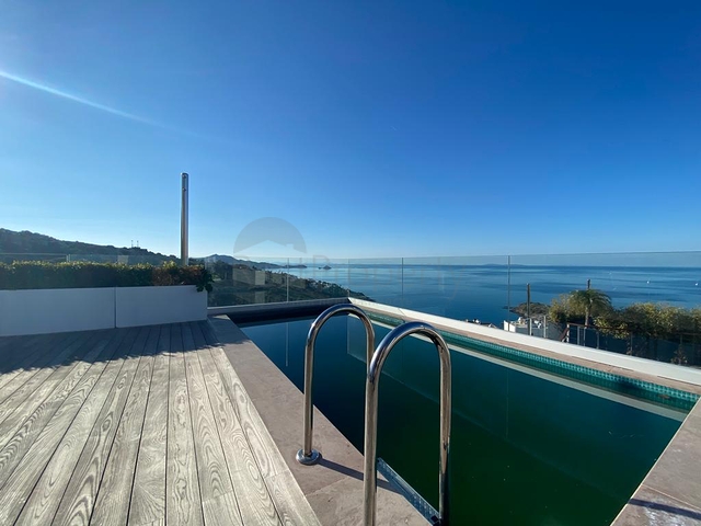 Вилла 3+1 в элитном комплексе с видом на море в районе Ялыкавак