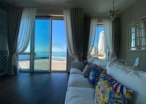 Вилла 3+1 в элитном комплексе с видом на море в районе Ялыкавак