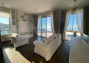 Вилла 3+1 в элитном комплексе с видом на море в районе Ялыкавак