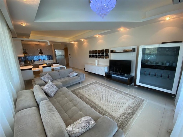 Четырехкомнатные апартаменты в Махмутларе