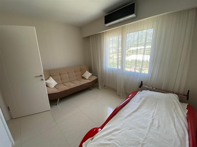 Четырехкомнатные апартаменты в Махмутларе