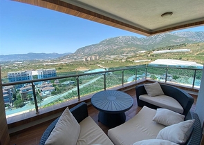 Четырехкомнатные апартаменты в Махмутларе