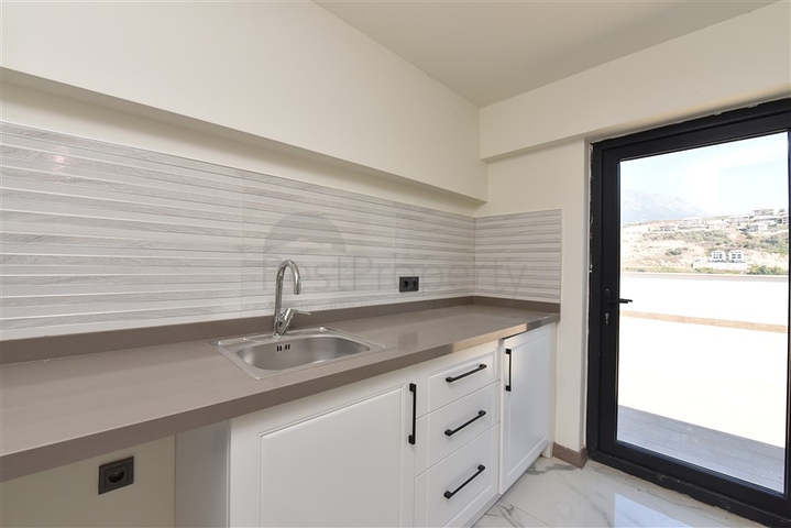 Вилла 3+1 в озелененном районе Каргыджак