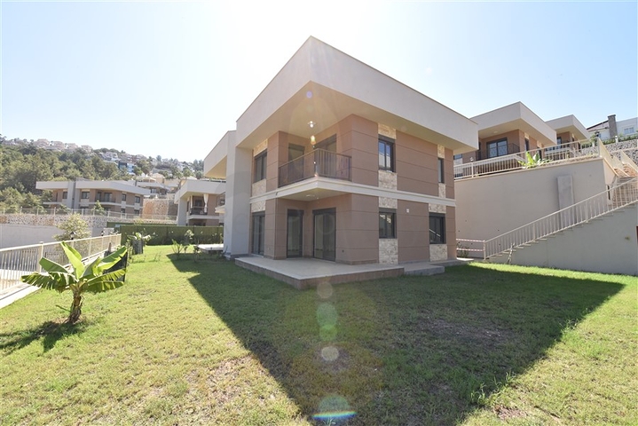 Вилла 3+1 в озелененном районе Каргыджак