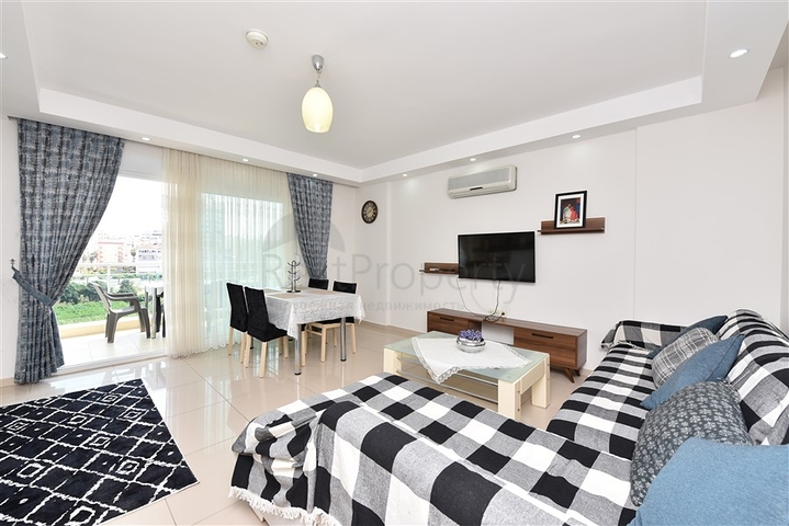 Просторные апартаменты в шаговой доступности к морю в уютном районе Кестель