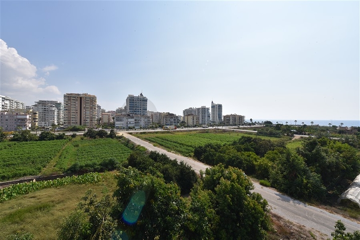 Просторные апартаменты в шаговой доступности к морю в уютном районе Кестель