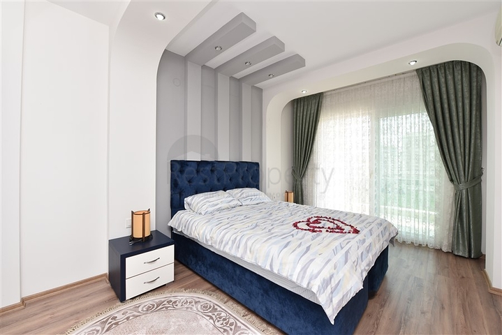 Просторные апартаменты в шаговой доступности к морю в уютном районе Кестель