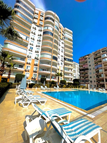 Эксклюзивная квартира для большой семьи в районе Махмутлар