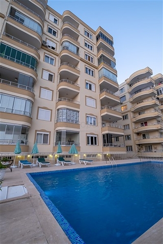 Квартира в 50м от моря в районе Тосмур