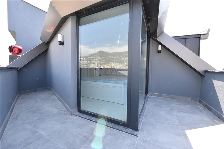 Шикарный пентхаус планировкой 2+1 на Клеопатре