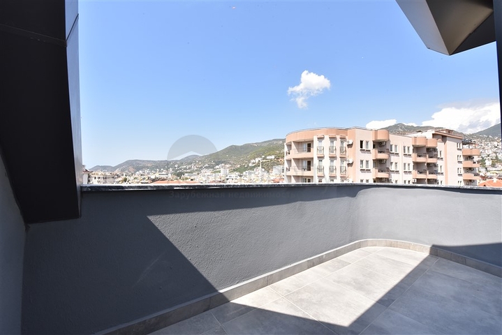 Шикарный пентхаус планировкой 2+1 на Клеопатре