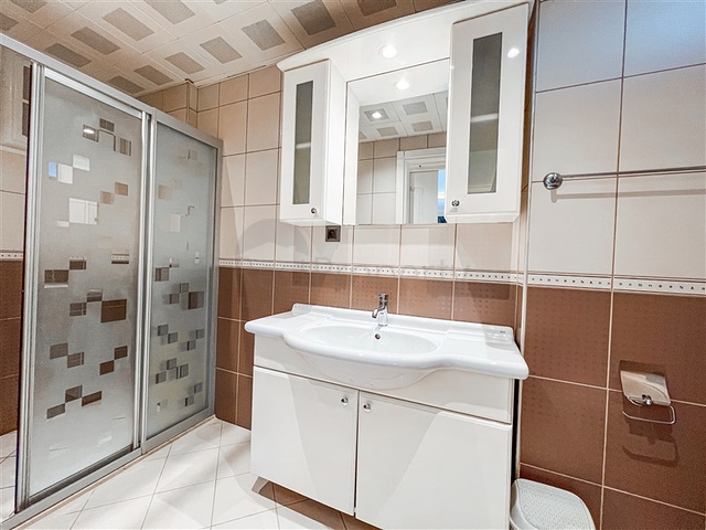 Квартира 2+1 на берегу моря в Махмутларе