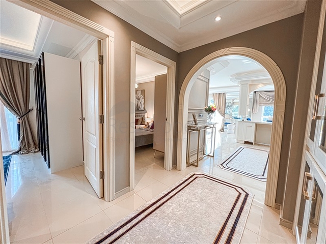 Квартира 2+1 на берегу моря в Махмутларе