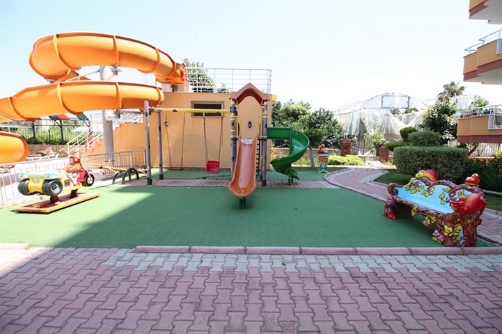 Квартира 2+1 на берегу моря в Махмутларе