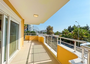 Квартира 2+1 на берегу моря в Махмутларе