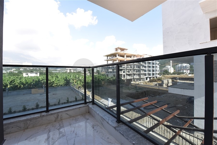 Коммерческое помещение с выходом на центральную улицу района Каргыджак 