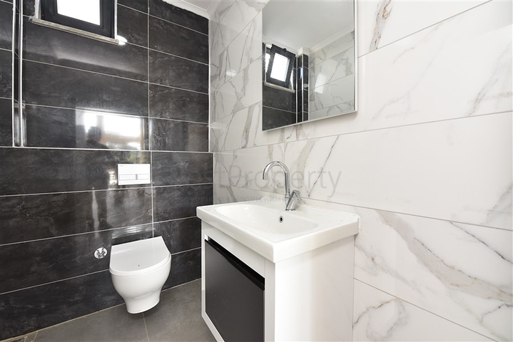 Коммерческое помещение с выходом на центральную улицу района Каргыджак 