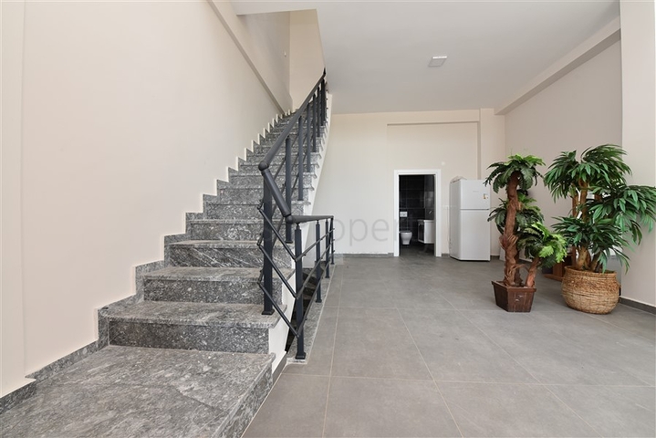 Коммерческое помещение с выходом на центральную улицу района Каргыджак 