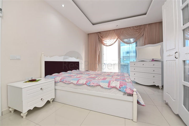 Квартира 2+1 с отдельной кухней в 125 м от моря в районе Махмутлар