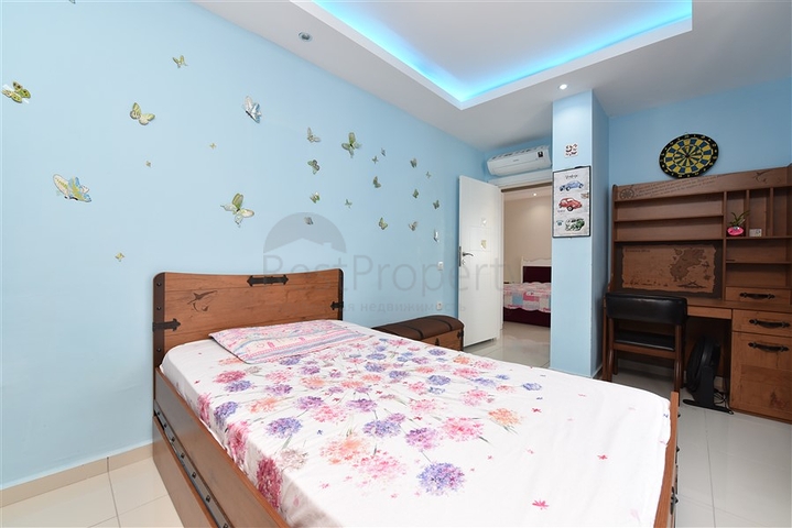 Квартира 2+1 с отдельной кухней в 125 м от моря в районе Махмутлар