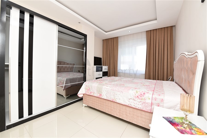 Квартира 2+1 с отдельной кухней в 125 м от моря в районе Махмутлар