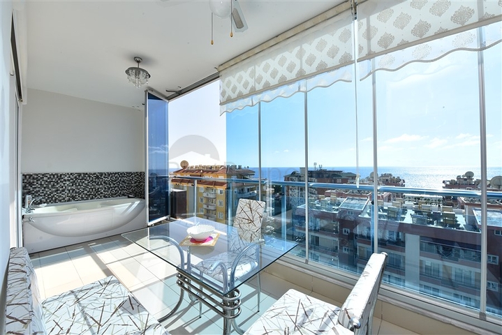 Квартира 2+1 с отдельной кухней в 125 м от моря в районе Махмутлар