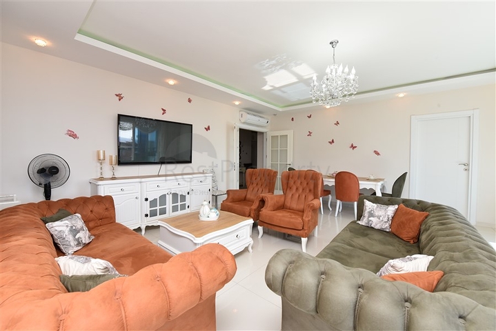 Квартира 2+1 с отдельной кухней в 125 м от моря в районе Махмутлар