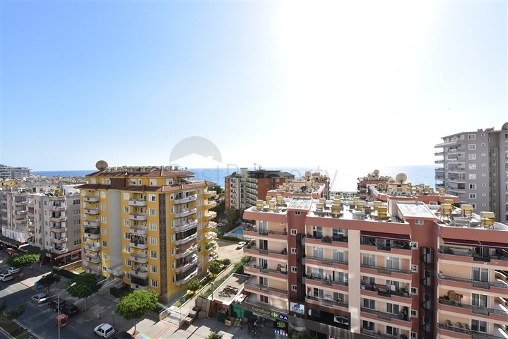 Квартира 2+1 с отдельной кухней в 125 м от моря в районе Махмутлар