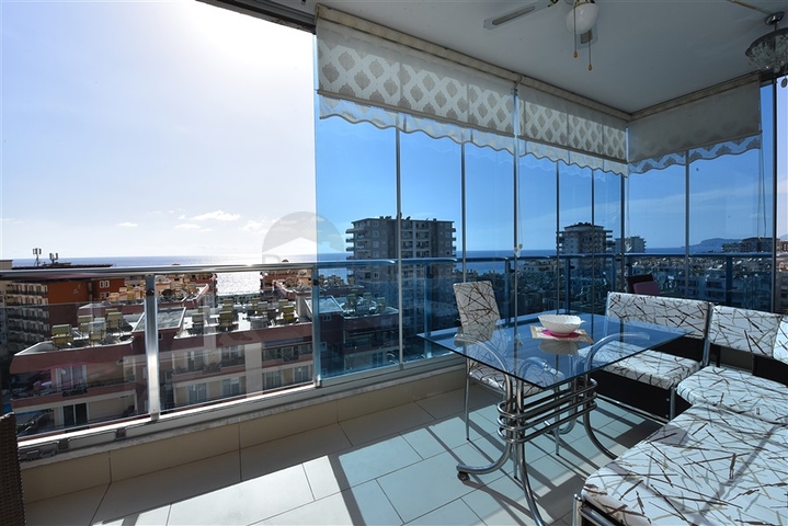 Квартира 2+1 с отдельной кухней в 125 м от моря в районе Махмутлар