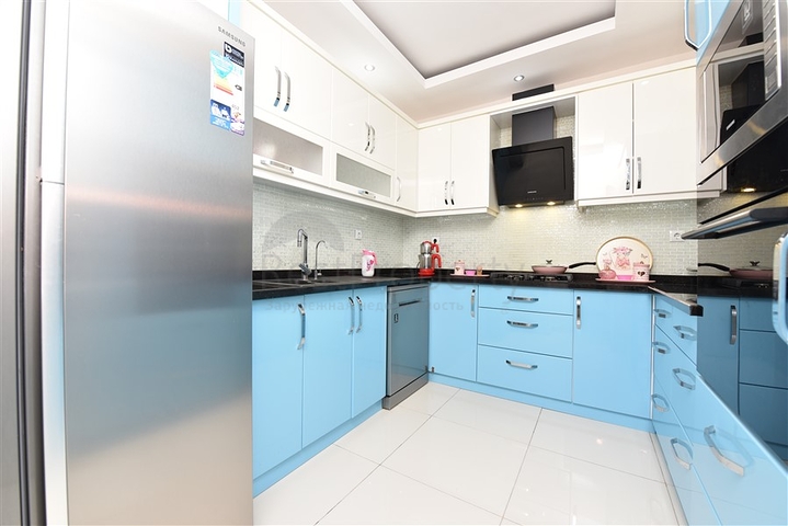 Квартира 2+1 с отдельной кухней в 125 м от моря в районе Махмутлар