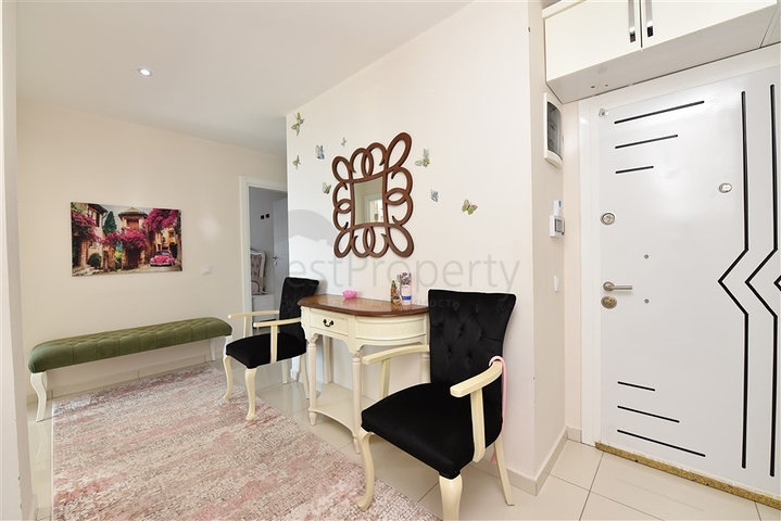 Квартира 2+1 с отдельной кухней в 125 м от моря в районе Махмутлар