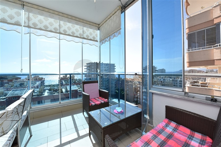 Квартира 2+1 с отдельной кухней в 125 м от моря в районе Махмутлар