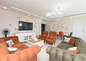 Квартира 2+1 с отдельной кухней в 125 м от моря в районе Махмутлар