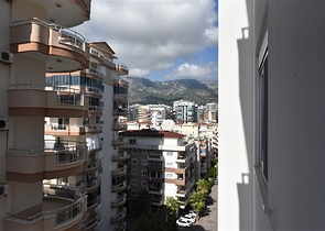 Квартира 2+1 с отдельной кухней в 125 м от моря в районе Махмутлар