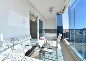 Квартира 2+1 с отдельной кухней в 125 м от моря в районе Махмутлар