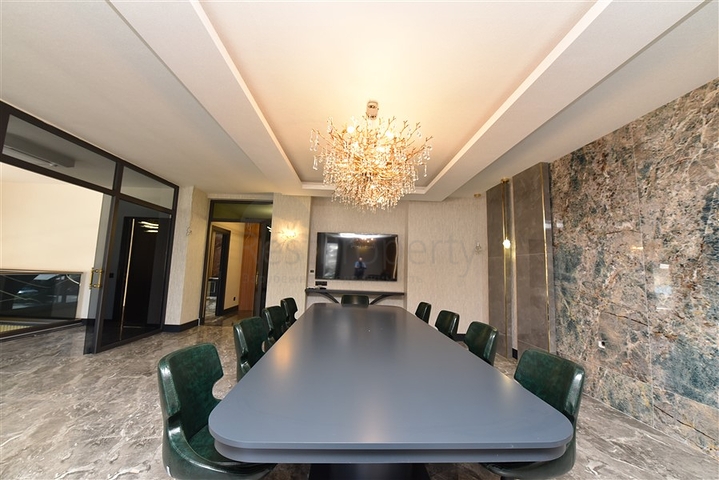 Коммерческое помещение в центре Махмутлара