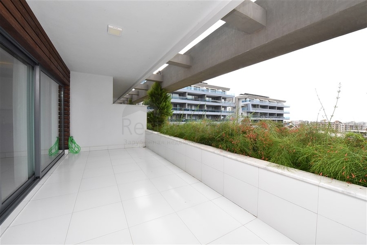 Садовый дуплекс в одном из лучших комплексов в районе Каргыджак