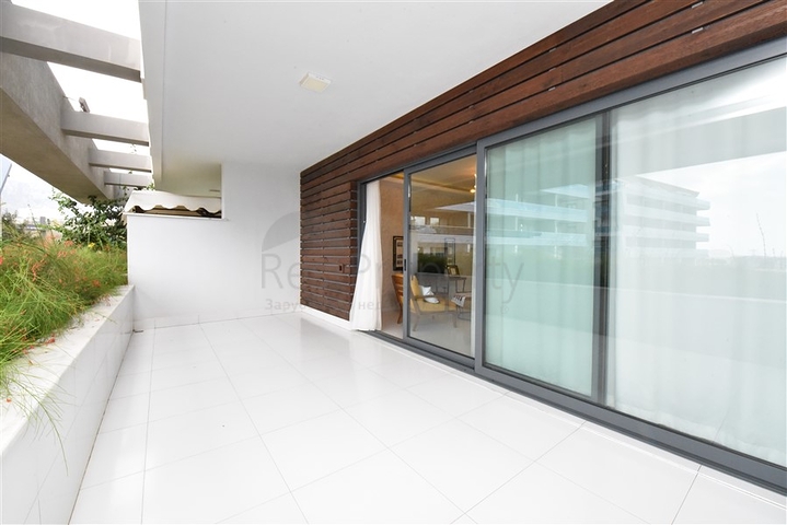 Садовый дуплекс в одном из лучших комплексов в районе Каргыджак