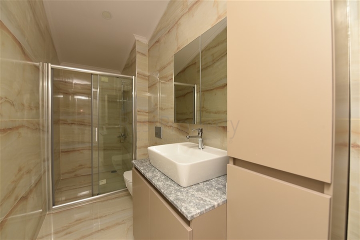 Просторный пятикомнатный пентхаус