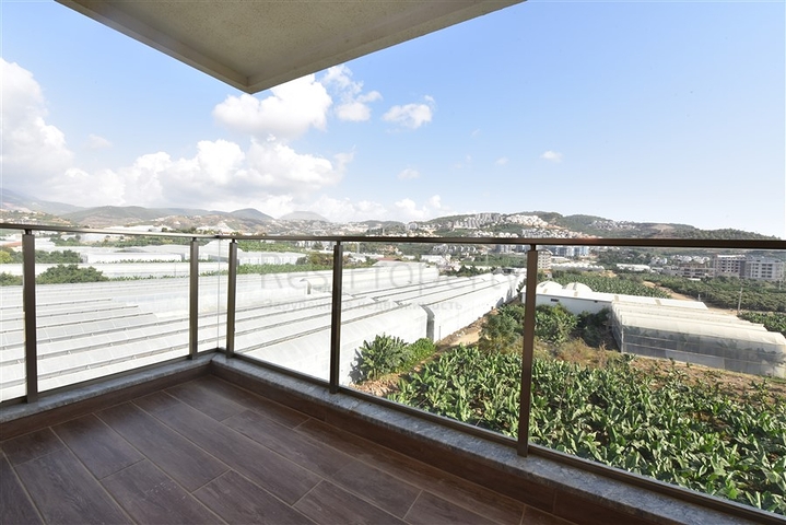 Просторный пятикомнатный пентхаус