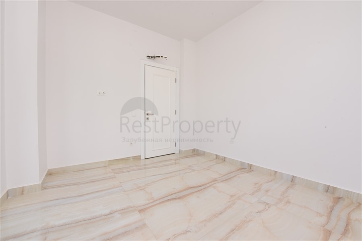 Просторный пятикомнатный пентхаус