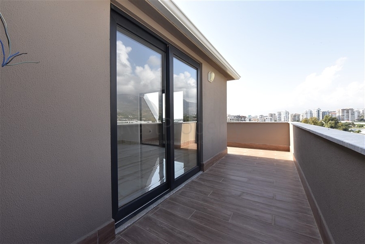 Просторный пятикомнатный пентхаус