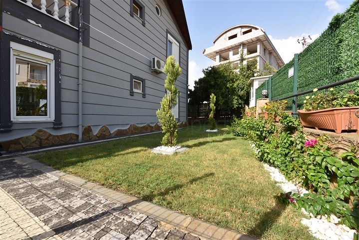 Вилла с видом на море в районе Каргыджак