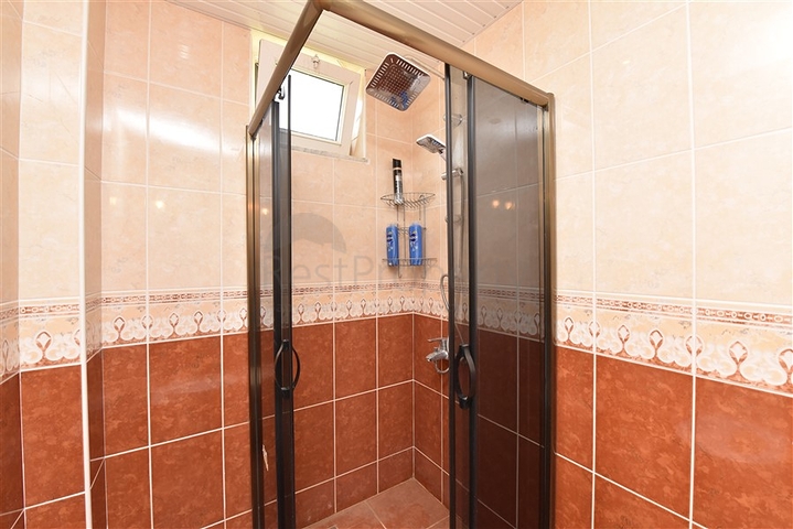 Вилла с видом на море в районе Каргыджак