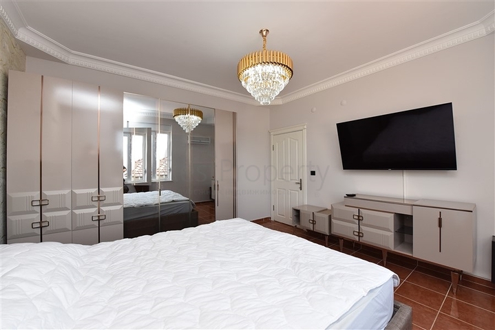 Вилла с видом на море в районе Каргыджак