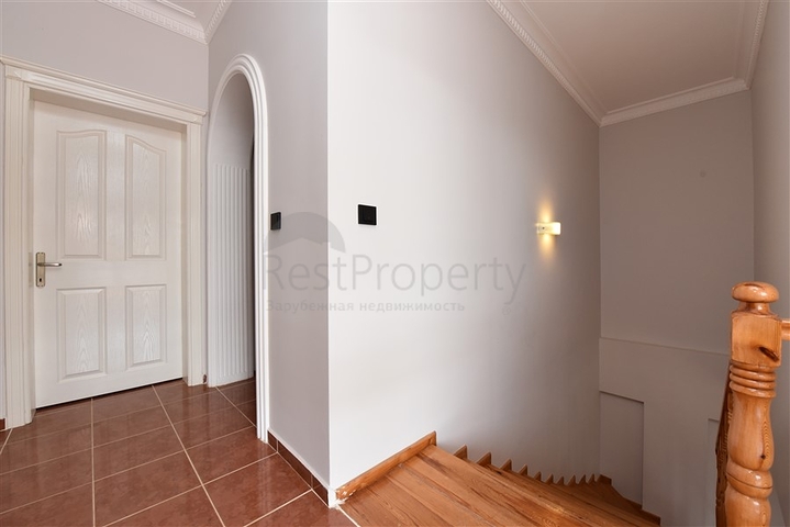 Вилла с видом на море в районе Каргыджак